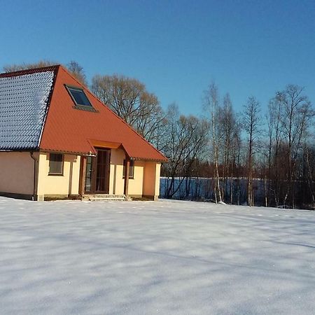 Fox House Hotel Pelci Bagian luar foto